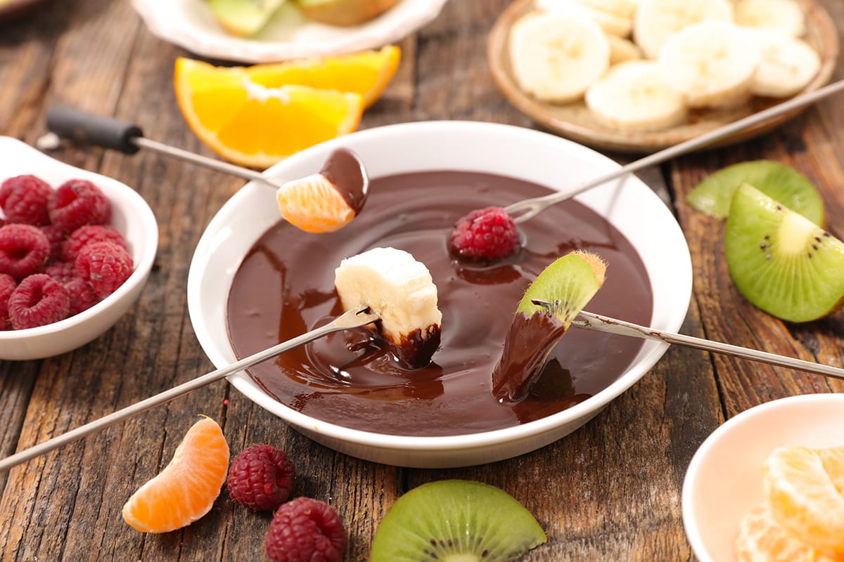 Chocolate Fondue With Fruit