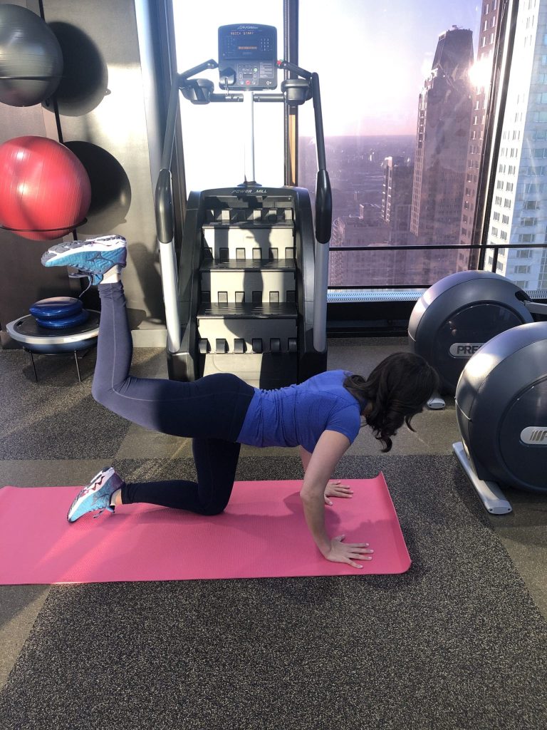 How To Get An Hourglass Figure With Convenient Bodyweight Exercises