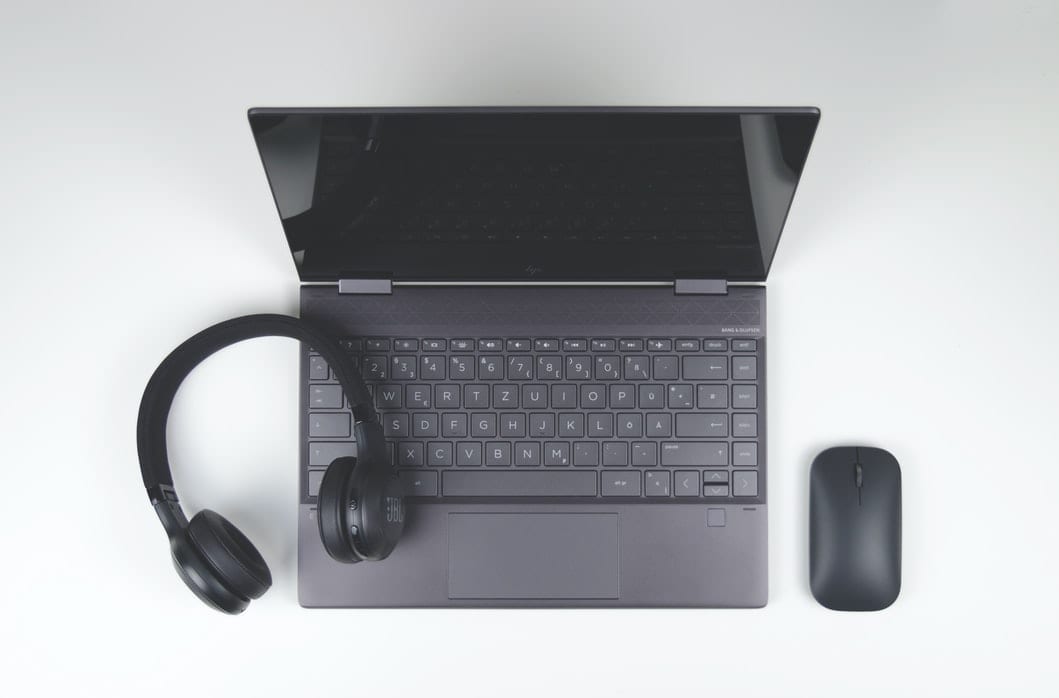 HP Laptop and Headphones