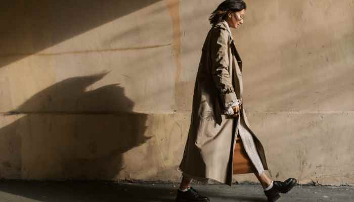5 Different Ways to Wear Trench Coat Dresses and Absolutely Look ...