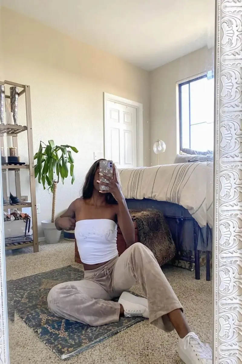 The Best Bedroom Mirrors For The Cutest Selfies