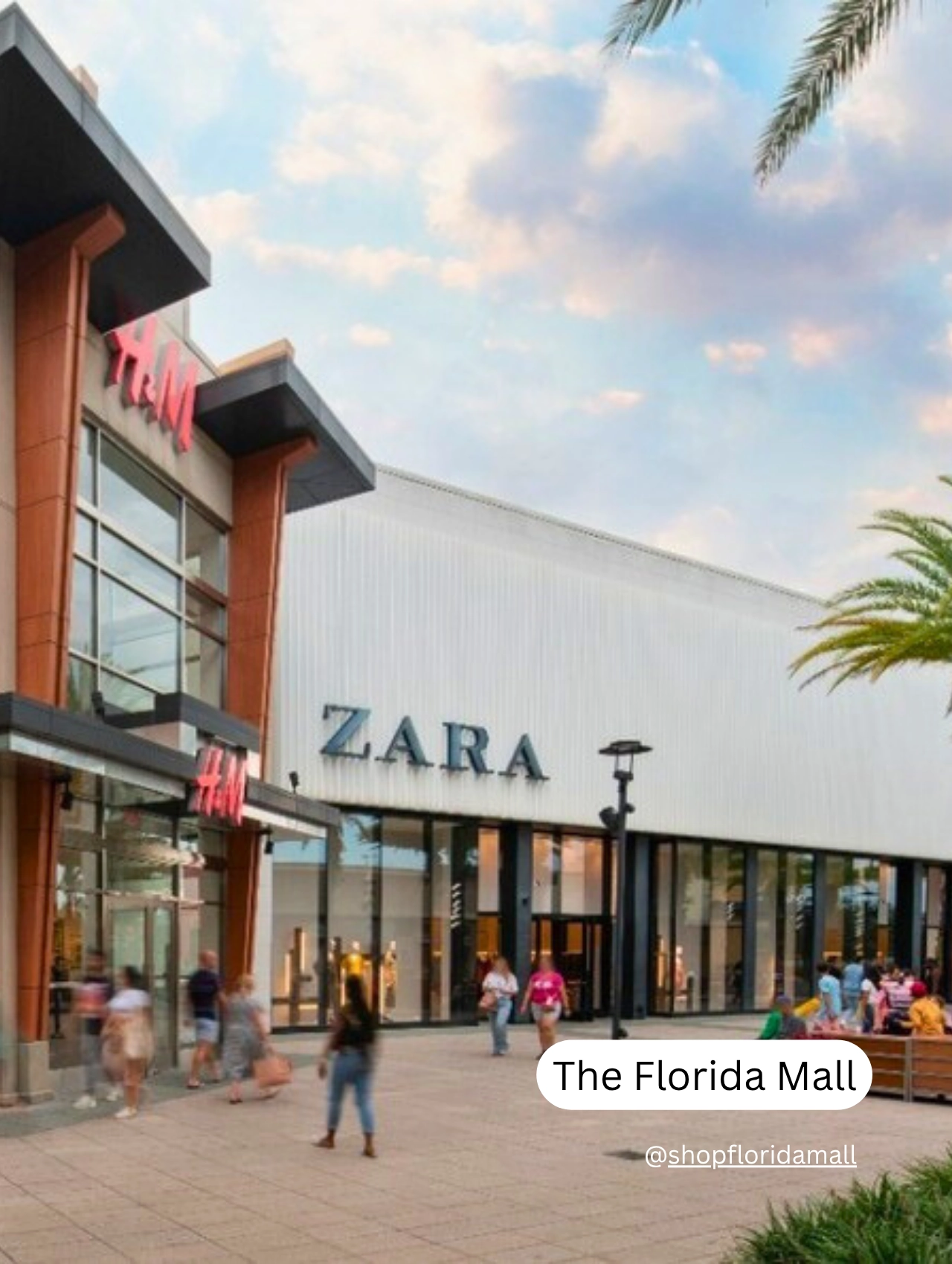 Shopping in Orlando: Visit The Florida Mall for major fashion retailers like Zara and H&M in a spacious, family-friendly environment.
