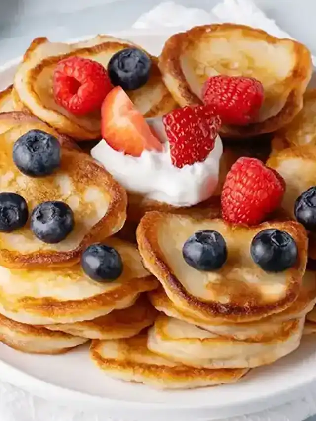 BEST Fluffy Pancakes are so easy to make