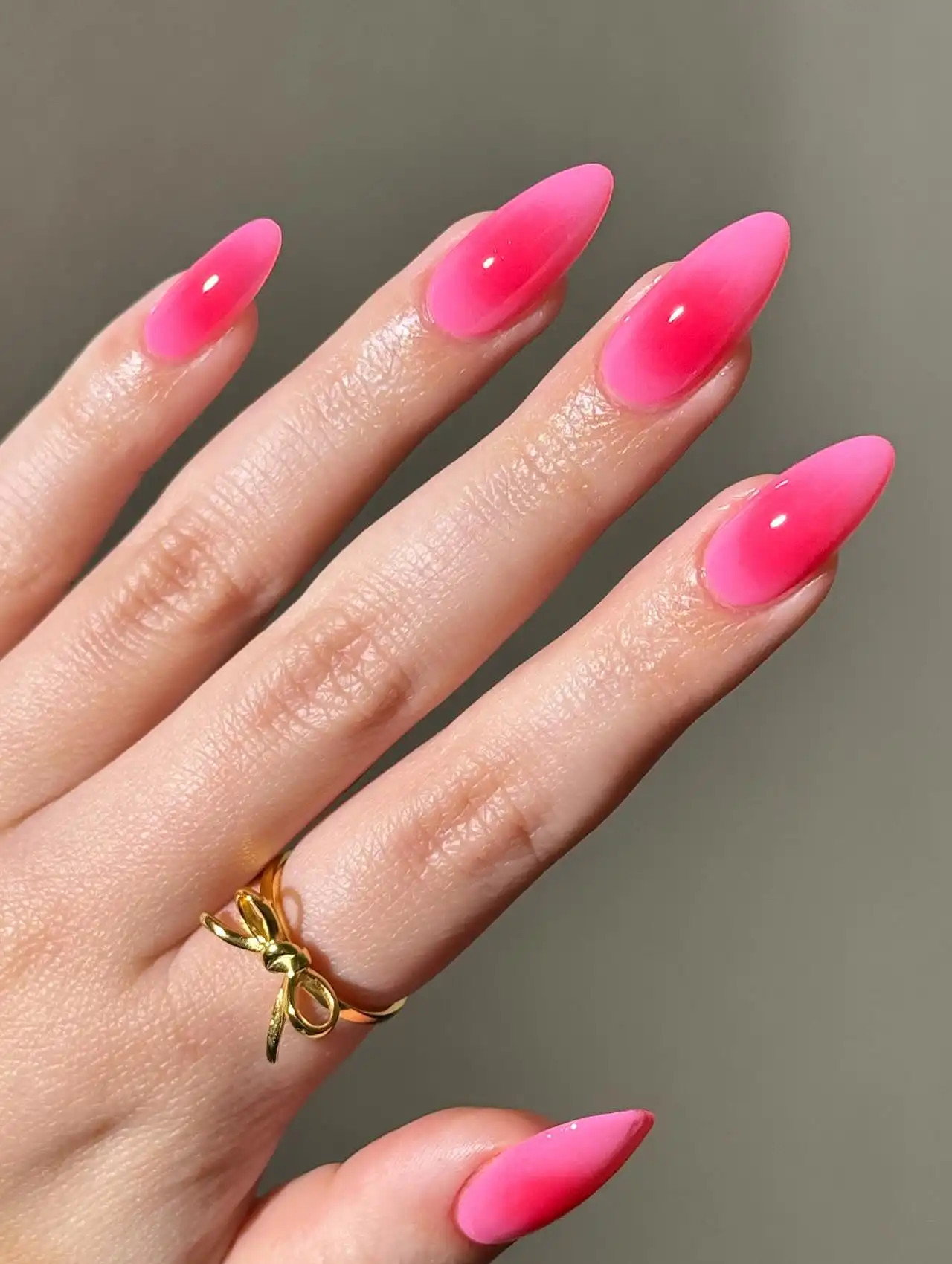 Pink aura ombré nails – summer nail designs