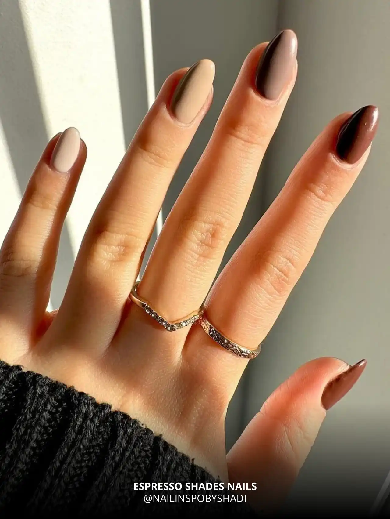 Espresso shades fall nail design in matte and glossy browns.