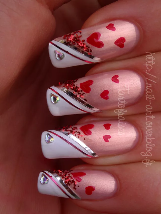 Trendy Valentines nails Elegant Heart French Tips