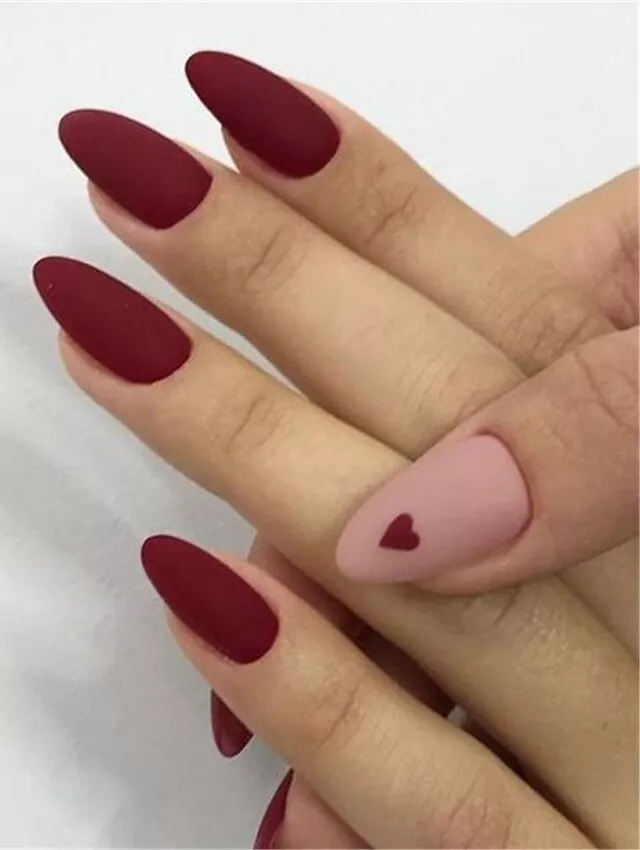Valentines nails Romantic Velvet Heart Minimalism