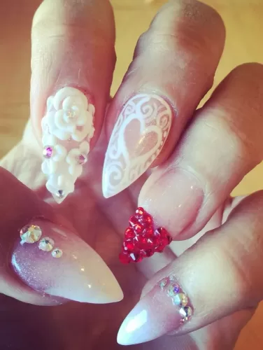 Valentines nails stiletto Stiletto Luxe Valentine's Elegance