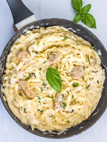 fettuccine alfredo con pollo