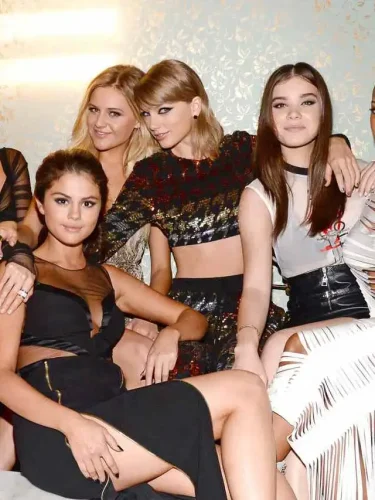 Taylor Swift's friends